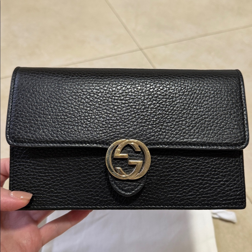 Gucci Crossbody Bag - Picture 3 of 17